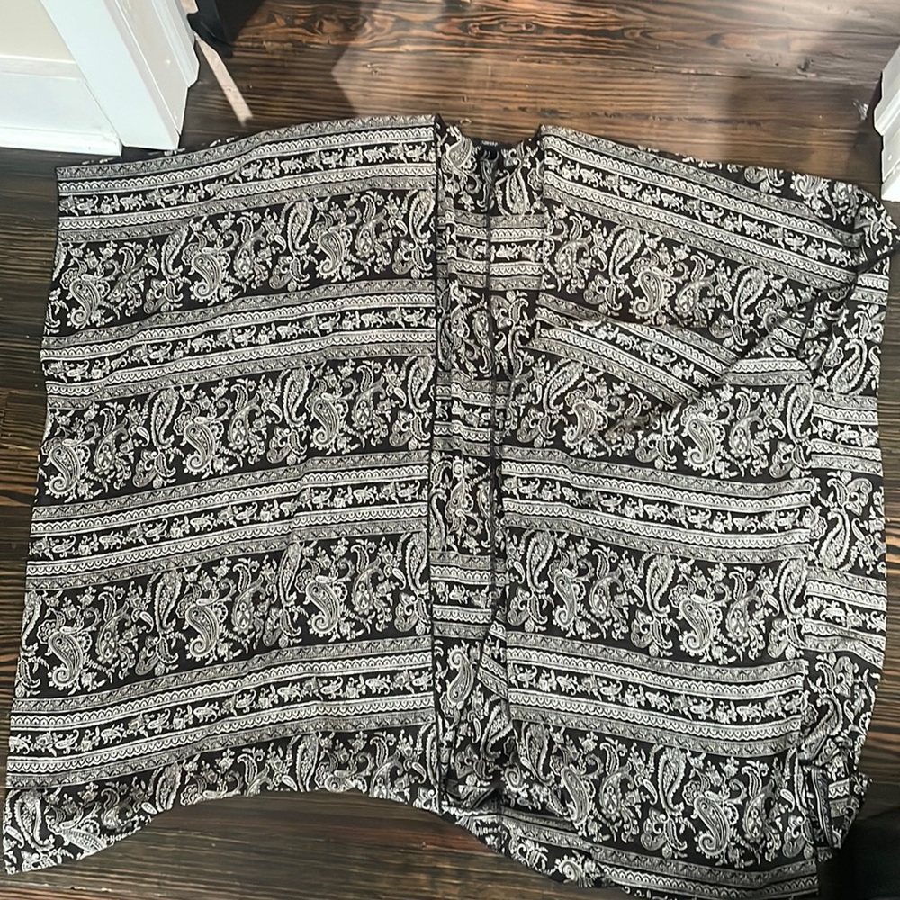 Forever 21 Top - Size M